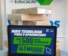 Entrega de kits tecnológicos para as escolas municipais.