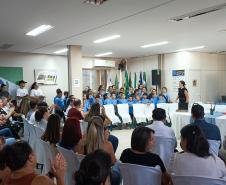 Entrega de kits tecnológicos para as escolas municipais.