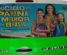 Entrega de van e equipamentos reforça ações do Programa Mãos Amigas